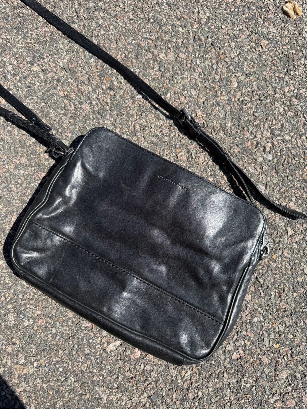 Frye Black Leather Adjustable Strap Messenger Bag Crossbody Western Boho Vintage - Picture 2 of 13